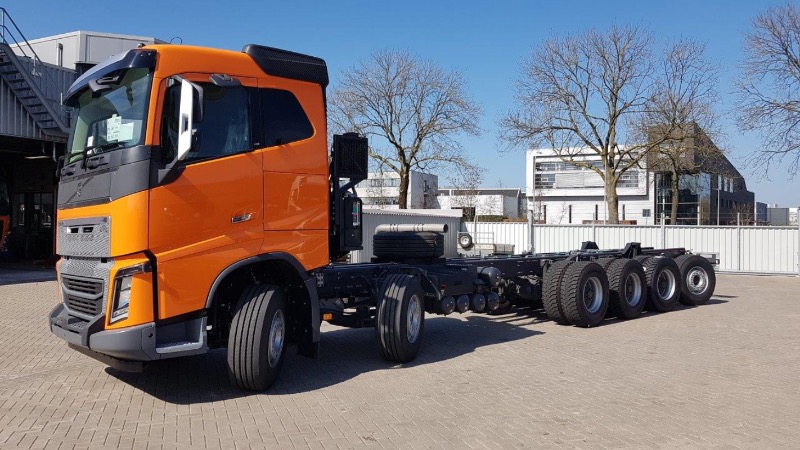 Volvo FH16 610 12x4/8